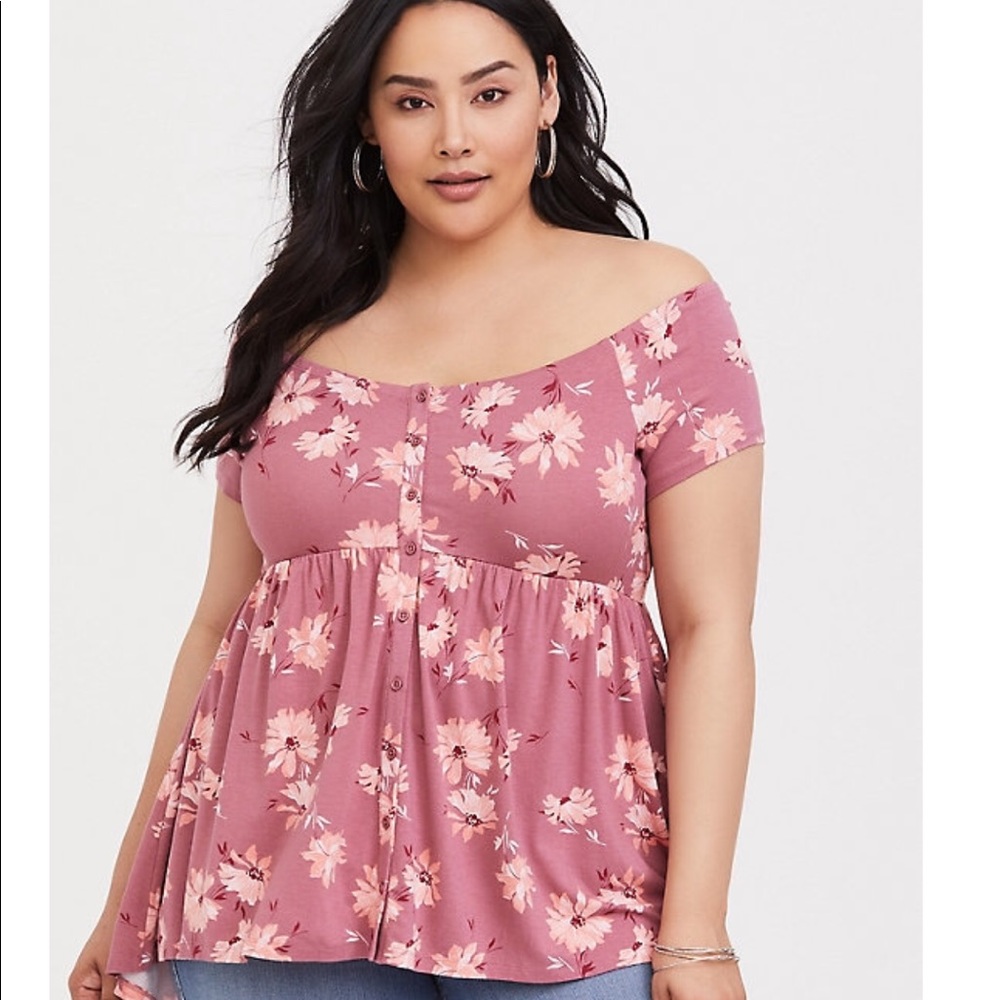 *NEVER WORN** Dark Pink babydoll tee